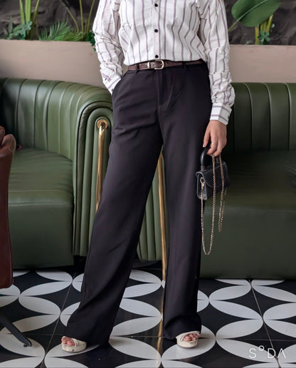 Urban High Waist Midnight Straight Fit Pant.